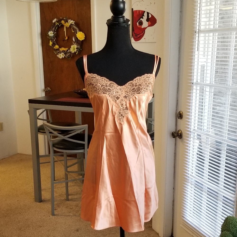 Vintage Victoria's Secret sexy silky lace nightie
